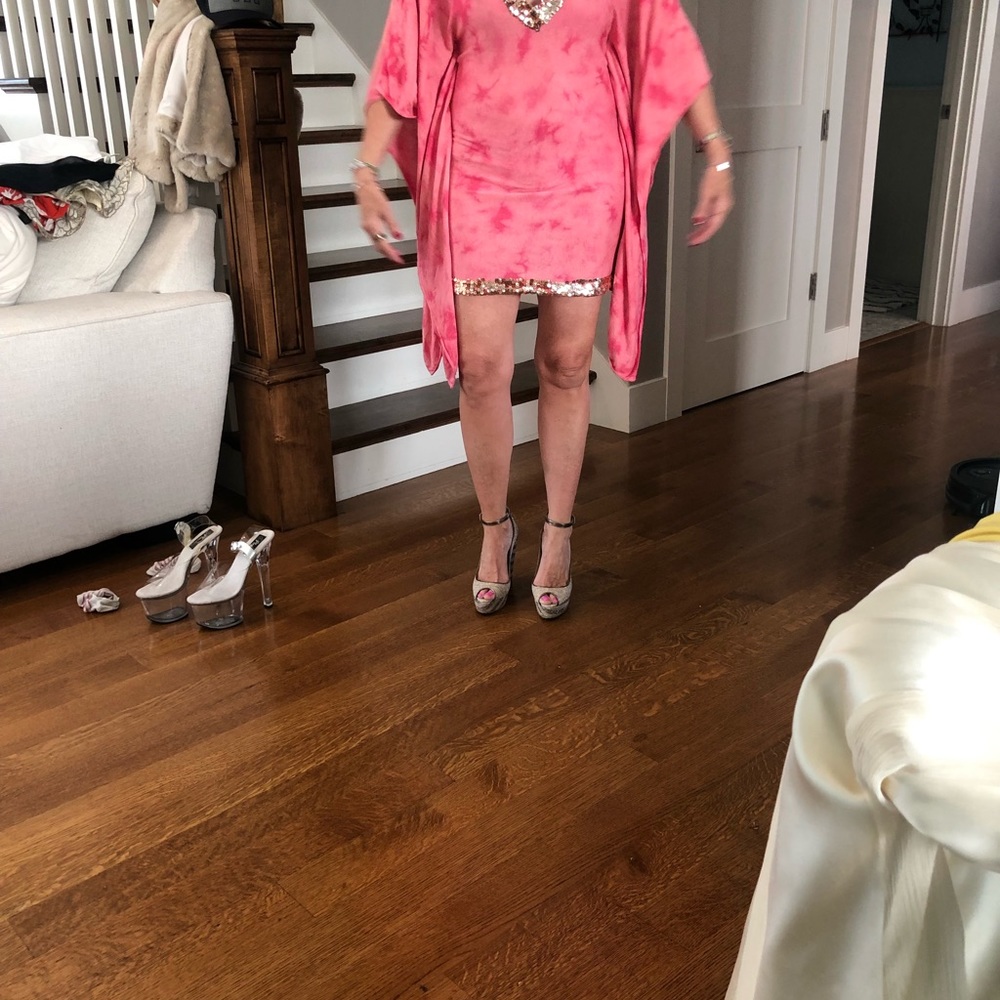 FUN sexy pink bebe dress amazing ON - Picture 3 of 7